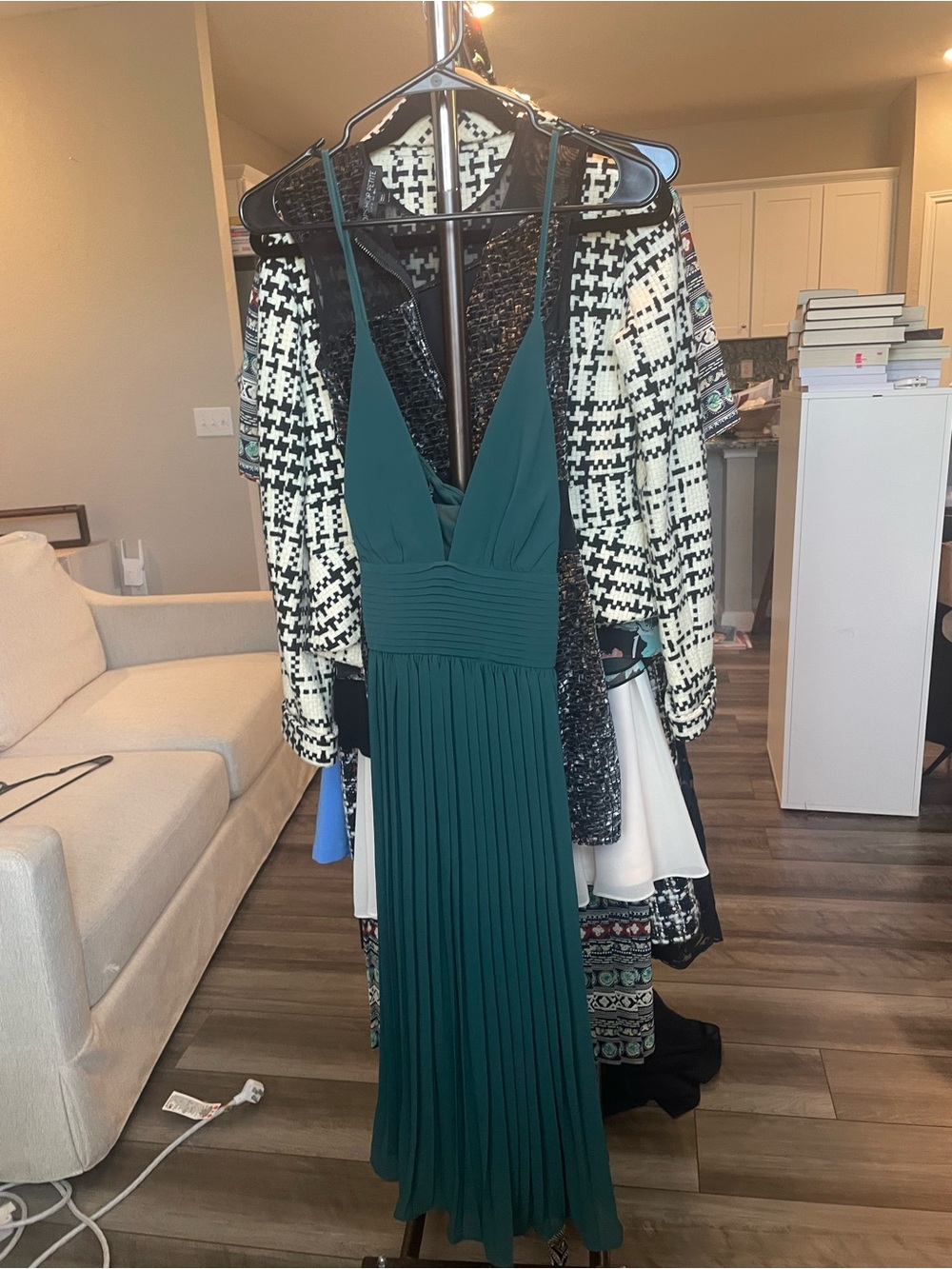 Lulu's Forest Green Pleated V-Neck Maxi Dress